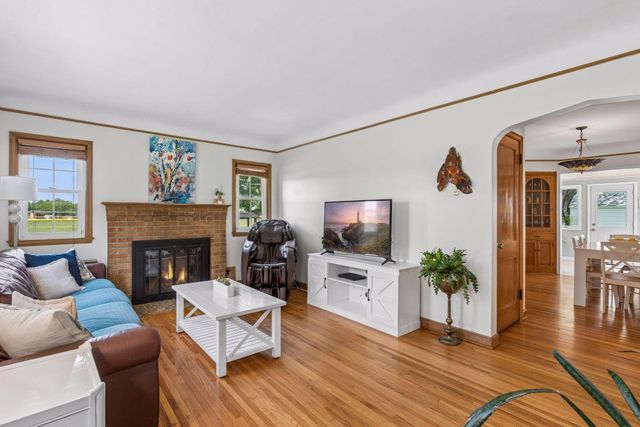 3301 Brownlow Avenue, Saint Louis Park, MN 55426