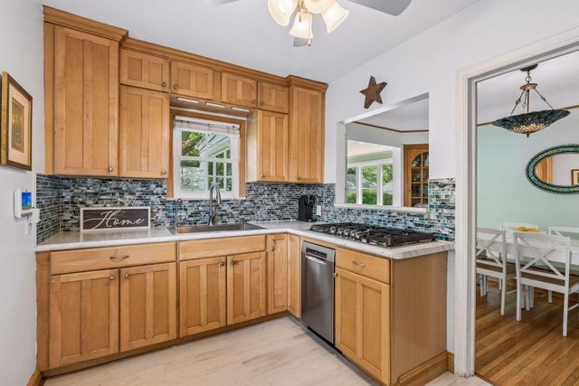3301 Brownlow Avenue, Saint Louis Park, MN 55426