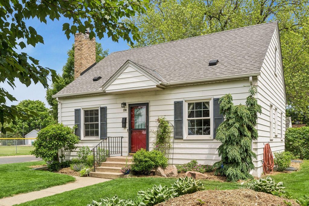 3301 Brownlow Avenue, Saint Louis Park, MN 55426