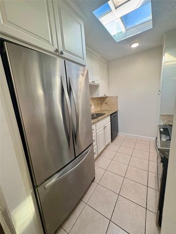 2744 Briarhurst Drive 38, Houston, TX 77057