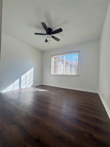 2744 Briarhurst Drive 38, Houston, TX 77057