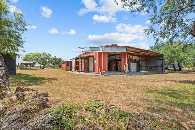 718 E County Road 2340, Riviera, TX 78379