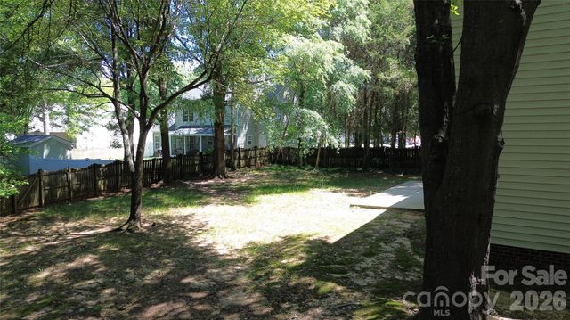 7411 Gate Key Court, Stanley, NC 28164