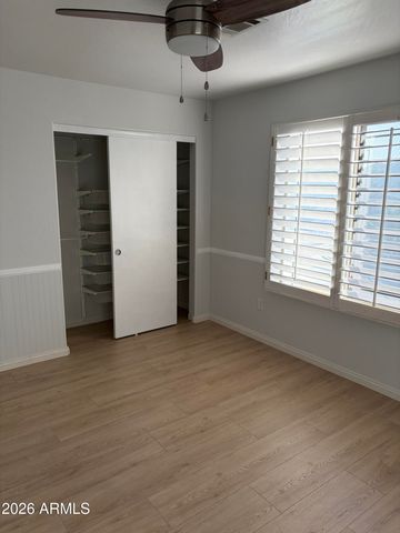 768 E IRMA Lane, Phoenix, AZ 85024