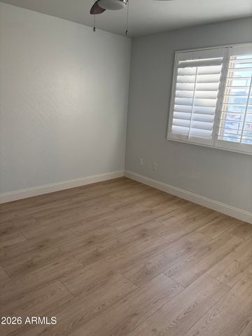 768 E IRMA Lane, Phoenix, AZ 85024