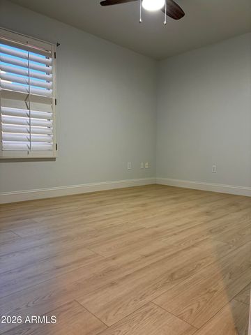 768 E IRMA Lane, Phoenix, AZ 85024