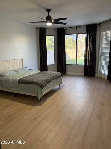 768 E IRMA Lane, Phoenix, AZ 85024