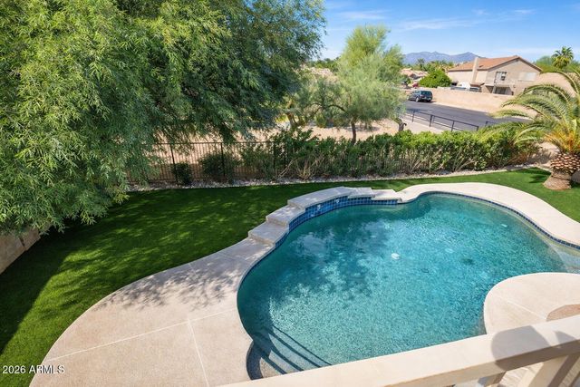 768 E IRMA Lane, Phoenix, AZ 85024