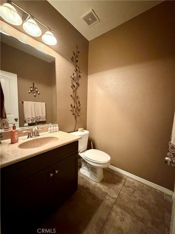 4751 Falconview Court, Fontana, CA 92336