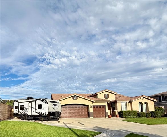4751 Falconview Court, Fontana, CA 92336