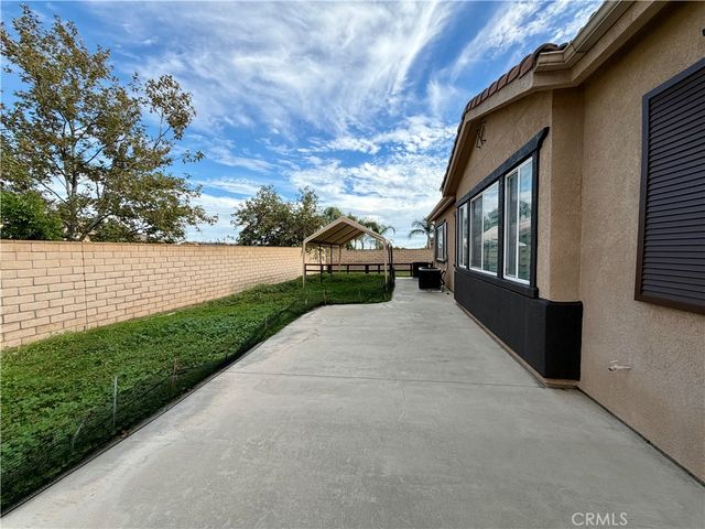 4751 Falconview Court, Fontana, CA 92336