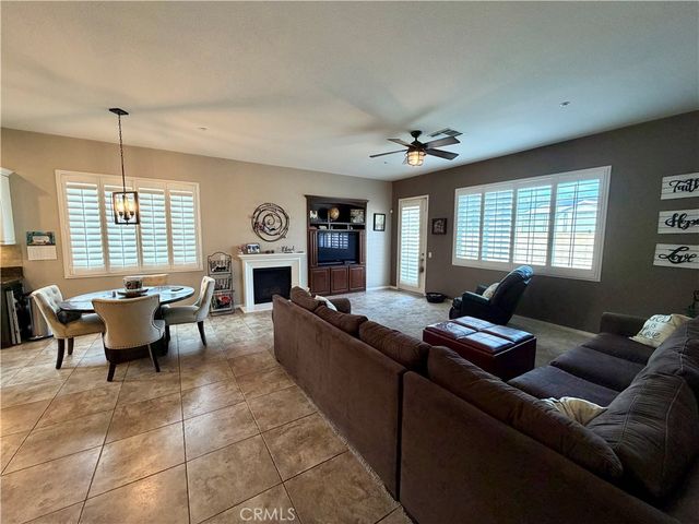 4751 Falconview Court, Fontana, CA 92336