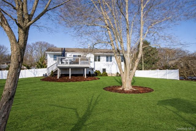 51 Lauren Avenue, Dix Hills, NY 11746