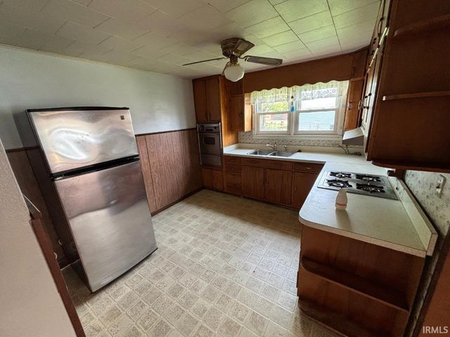 1114 W 17Th Street, Muncie, IN 47302