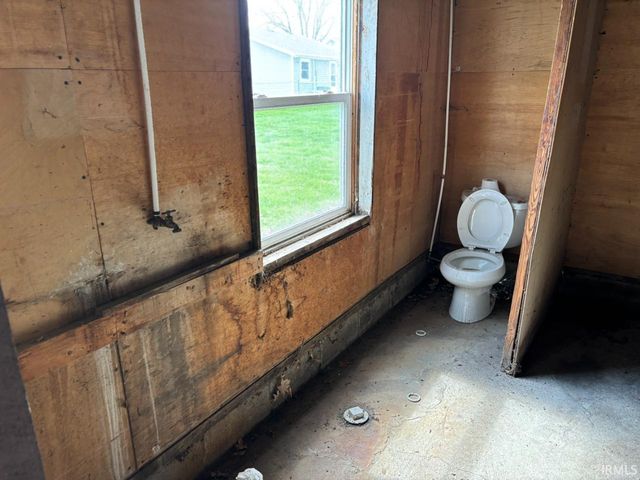 1114 W 17Th Street, Muncie, IN 47302