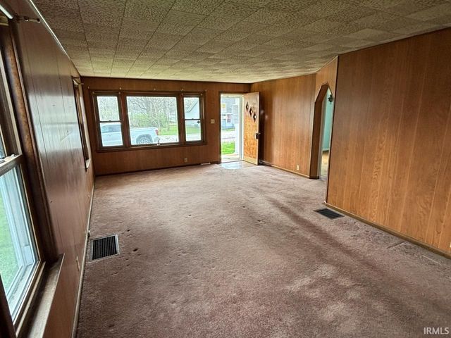1114 W 17Th Street, Muncie, IN 47302