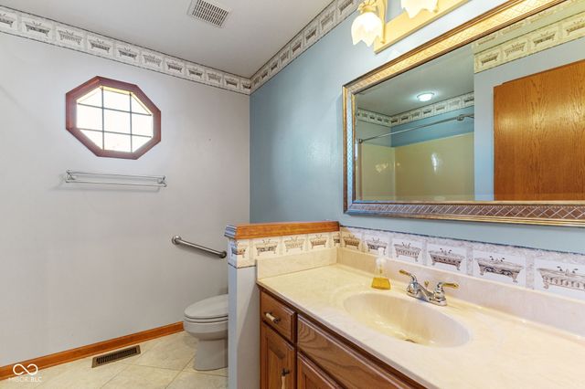 449 Estes Road, Greenwood, IN 46142