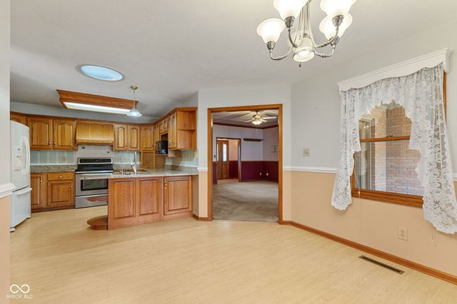 449 Estes Road, Greenwood, IN 46142