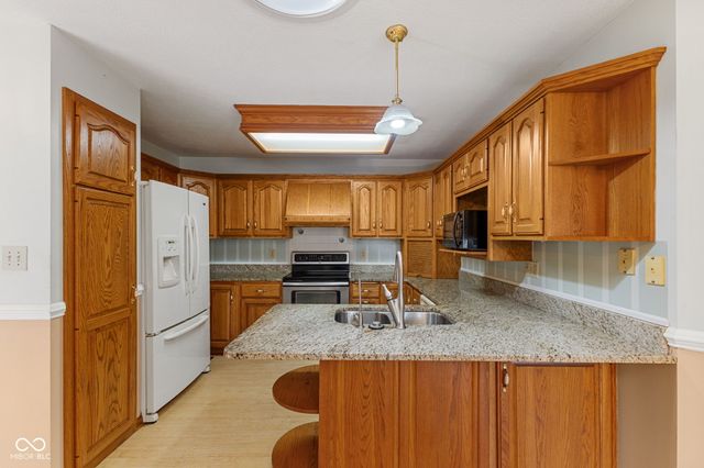 449 Estes Road, Greenwood, IN 46142