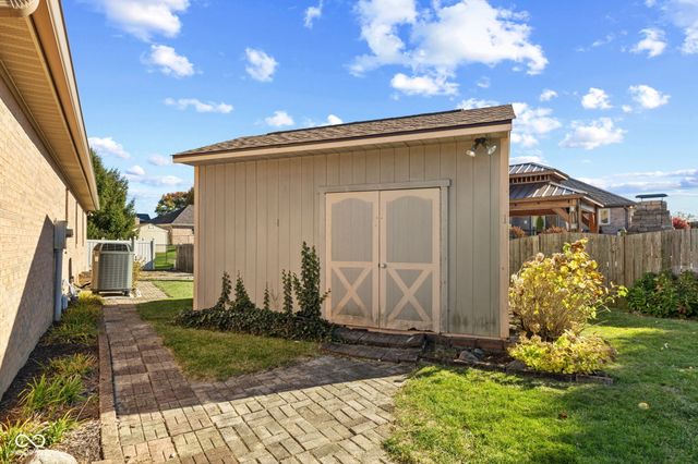 449 Estes Road, Greenwood, IN 46142