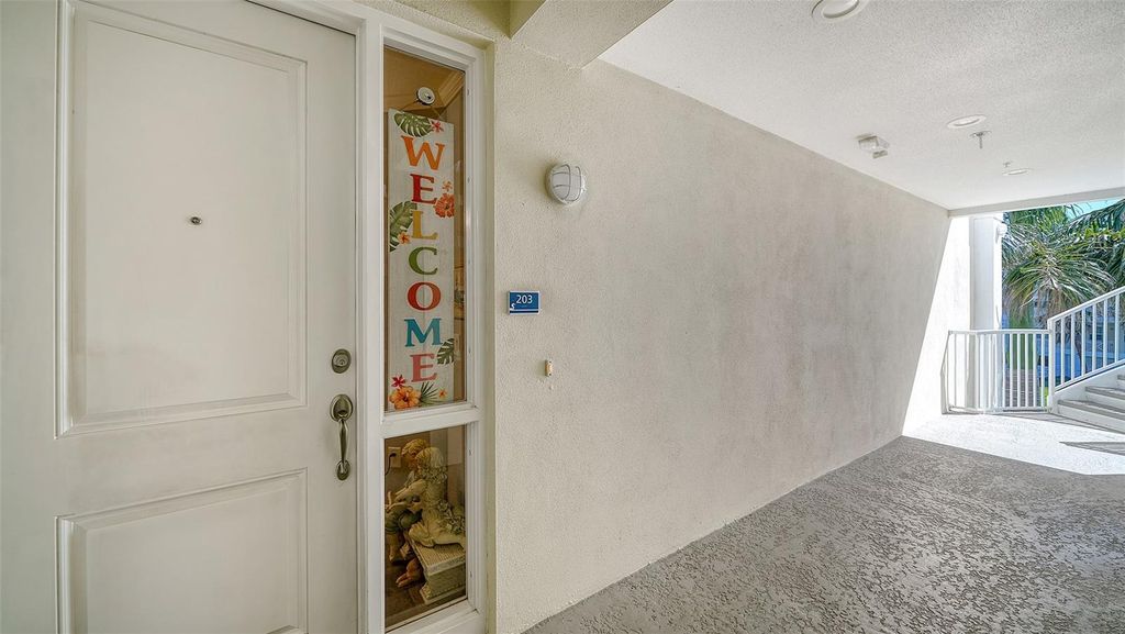 7910 34TH AVENUE W 203, BRADENTON, FL 34209 — photo 2