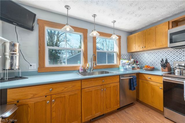 686 Perry Street, Vermilion, OH 44089