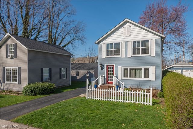 686 Perry Street, Vermilion, OH 44089