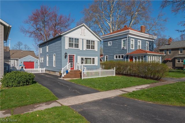 686 Perry Street, Vermilion, OH 44089