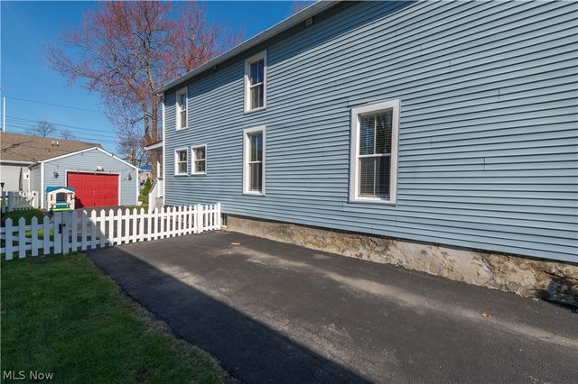 686 Perry Street, Vermilion, OH 44089