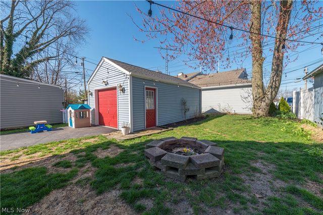 686 Perry Street, Vermilion, OH 44089