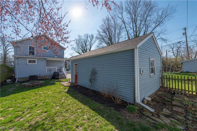 686 Perry Street, Vermilion, OH 44089