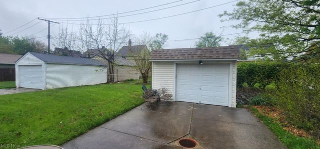 21351 Crystal Avenue, Euclid, OH 44123