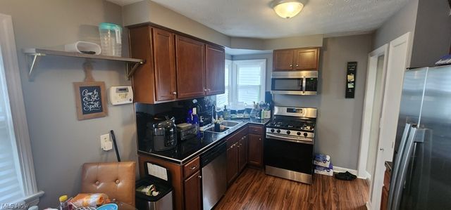 21351 Crystal Avenue, Euclid, OH 44123
