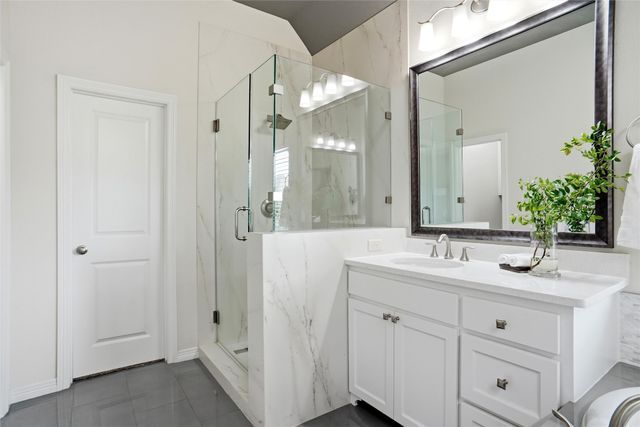 4824 Isleworth Drive, Irving, TX 75038