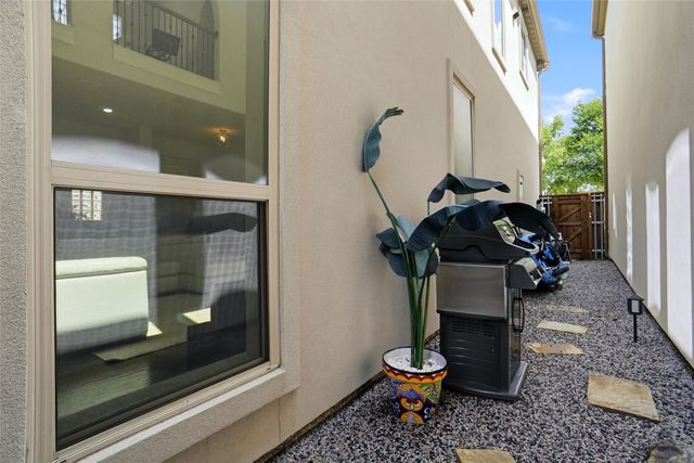 4824 Isleworth Drive, Irving, TX 75038