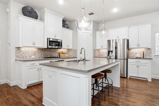 4824 Isleworth Drive, Irving, TX 75038