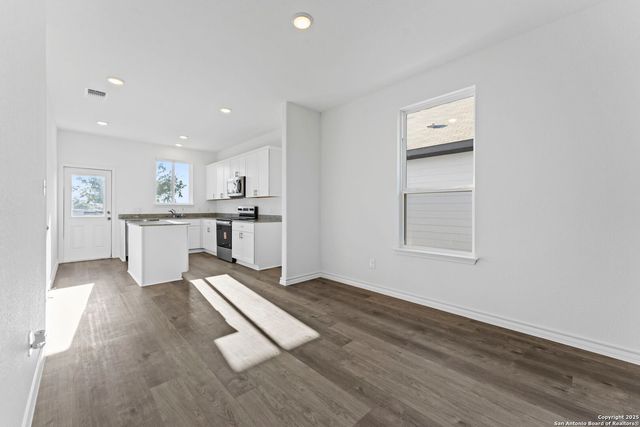 1696 Quiet Teal, New Braunfels, TX 78130