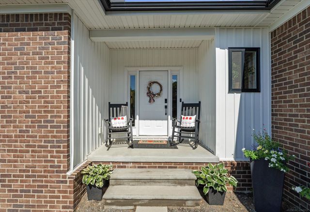 370 Windridge Lane, Brandon Twp, MI 48462
