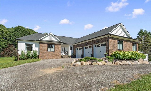 370 Windridge Lane, Brandon Twp, MI 48462