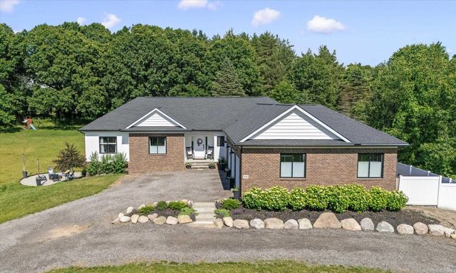 370 Windridge Lane, Brandon Twp, MI 48462