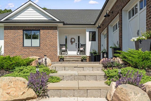 370 Windridge Lane, Brandon Twp, MI 48462