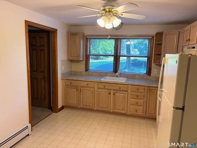 7 Stephens Court, Clinton, CT 06413