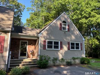 7 Stephens Court, Clinton, CT 06413