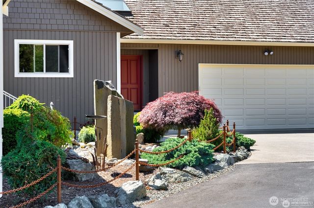 17441 Lake Terrace Place, Mount Vernon, WA 98274