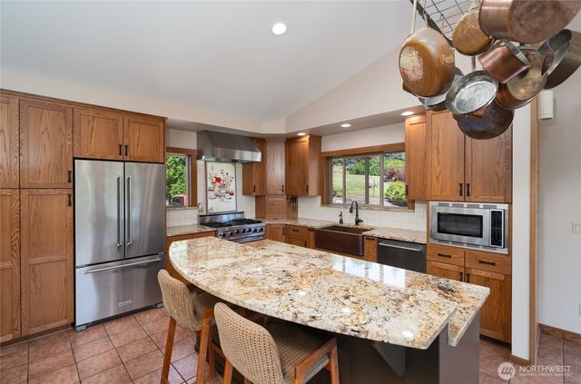 17441 Lake Terrace Place, Mount Vernon, WA 98274