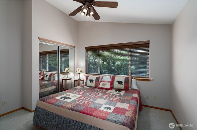 17441 Lake Terrace Place, Mount Vernon, WA 98274
