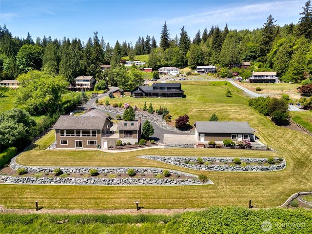 17441 Lake Terrace Place, Mount Vernon, WA 98274