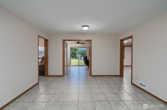 17441 Lake Terrace Place, Mount Vernon, WA 98274