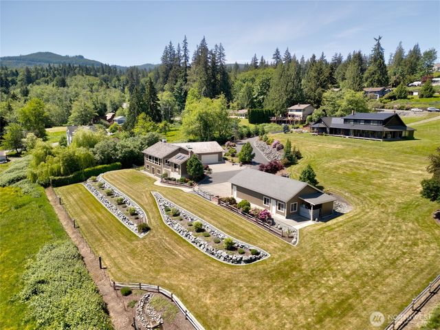 17441 Lake Terrace Place, Mount Vernon, WA 98274