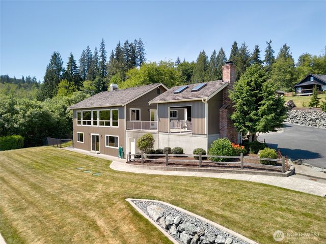 17441 Lake Terrace Place, Mount Vernon, WA 98274